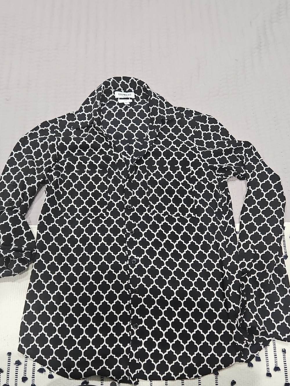 Express Black & White Trellis Print Button-Up Shirt